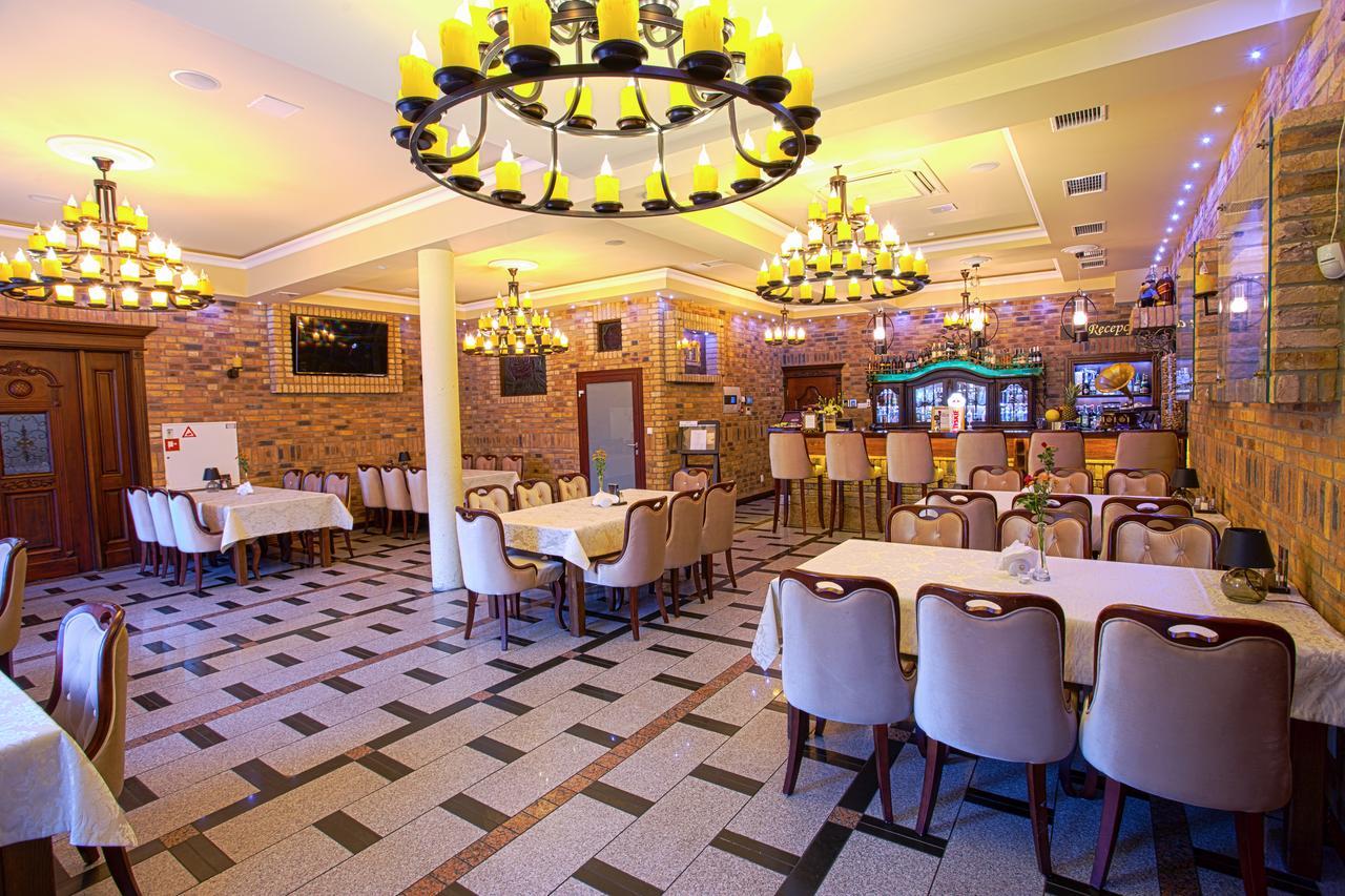 Hotel Roza Kamieniec Wroclawski Εξωτερικό φωτογραφία